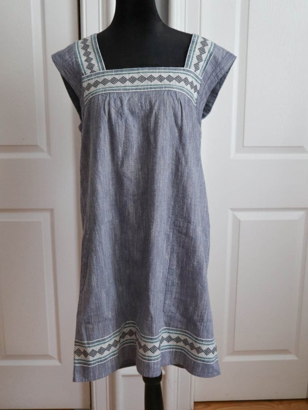 Faherty Gray Embroidered Midi Dress